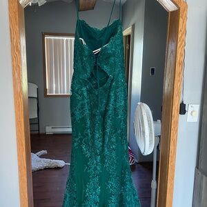 2 Cute prom dress